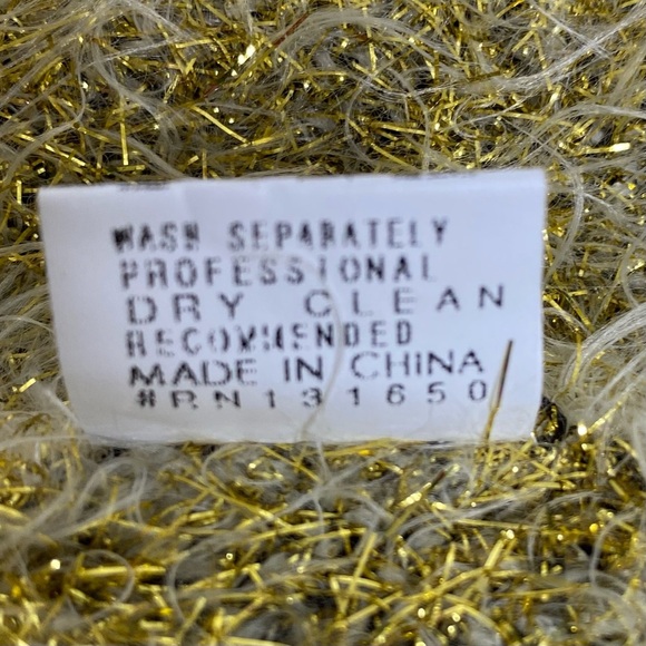 36 Point 5 Women’s Cropped Sweater S Cream Gold Fuzzy Glittery Dolman Sleeves. - Picture 7 of 12